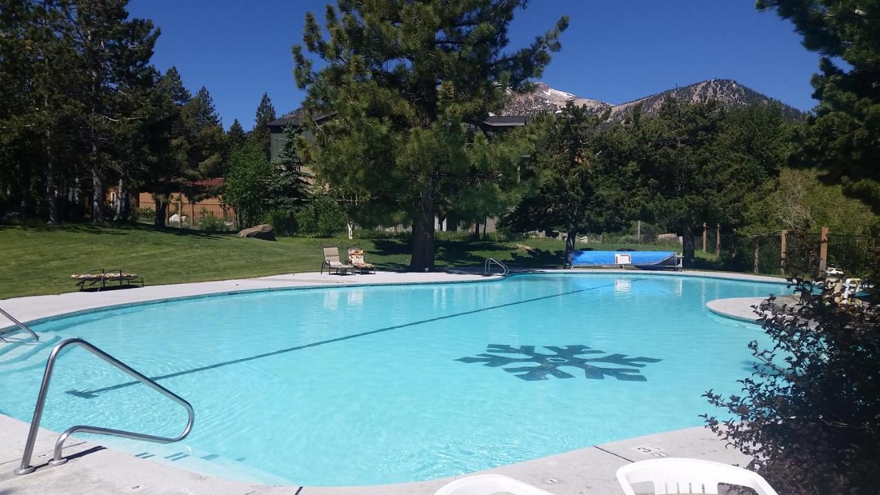 Snowcreek Resort Vacation Rentals แมมมอธ เลกส์ ภายนอก รูปภาพ